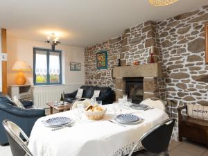 Maisons de vacances Holiday Home Le champin by Interhome : photos des chambres