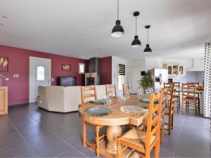 Maisons de vacances Holiday Home Lesgau by Interhome : photos des chambres