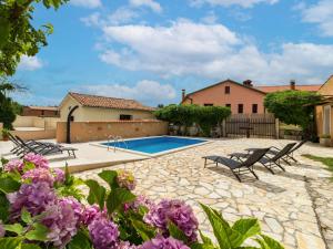 Holiday Home Hortensija by Interhome