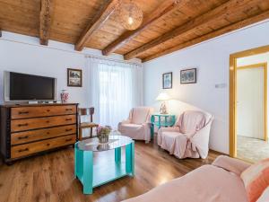 Holiday Home Hortensija by Interhome