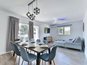 Holiday Home Gušt by Interhome