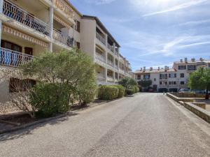 Appartements Apartment Provence Parc-8 by Interhome : photos des chambres