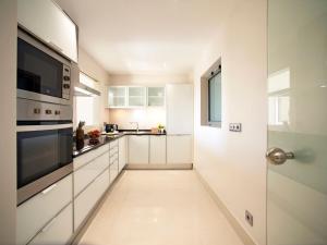 Apartment Pine Hills Cristal by Interhome