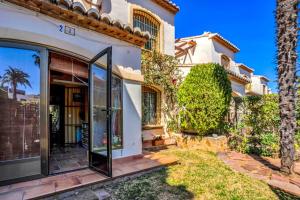 La Isla Casa Barnaby