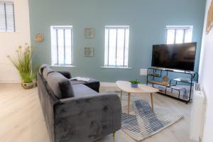 Courtyard Retreat- Free evening parking