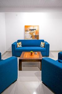 Lake Red 6 Apartments & Hotel