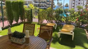 MI CAPRICHO, Beachfront, Grownfloor, Private Garden & Terrace