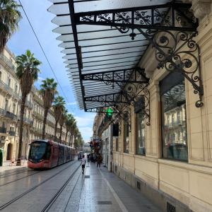 Appartements Home Chic Home - Les Suites de La Comedie : photos des chambres