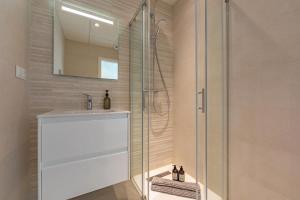 Whalehouse 1 - Design & Terrace - Unique!