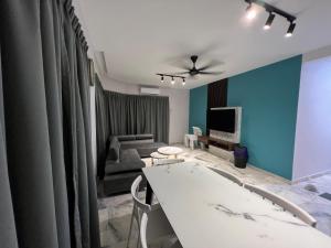 BayView Villas Condo - Premium Unit