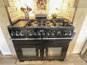 The Old Post Office - Pet Friendly Group Stays in Holmfirth