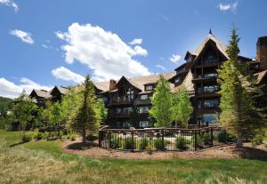 Three-Bedroom Apartment - Horizon Pass room in Bachelor Gulch Village