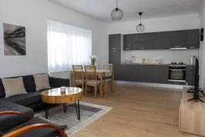 Apartman Ena - Trojstveni Markovac