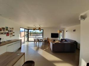 Villa Onda piscine chauffée 3 ch plage 1 km de la plage