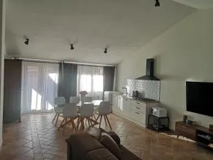 Open Space Rose - 贡内萨