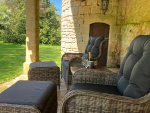 Maisons de vacances Le Petit Chateau - adults only property : photos des chambres
