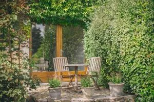 A l'entrée du verger - Charmante maison en pierres - Purnode