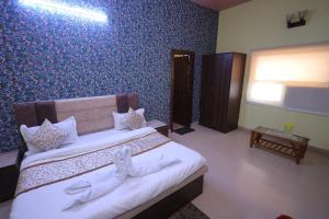 Hotel Mukund Priya- Near Krishna Janam Bhoomi