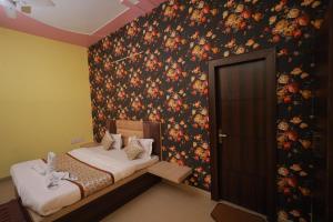Hotel Mukund Priya- Near Krishna Janam Bhoomi