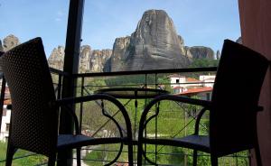 Double Room with Mountain View room in Guesthouse Batalogianni
