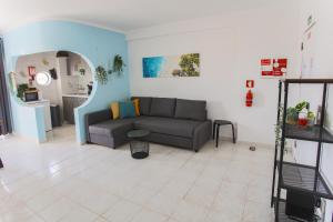Go4Portugal - Dinis - Luxe Condo with Pool, Airco, Seaview with two Balcony