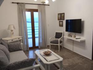 Marilena Panoramic Sea View House