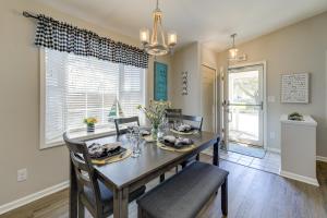 Lovely Morehead City Home with Fire Pit and Gas Grill