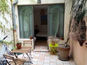 B&B / Chambres d'hotes Maison aigues-mortaise dans la cite : photos des chambres