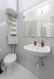 Central Studio with private parking