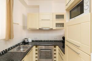 Lovag charming apartment in the center-AC