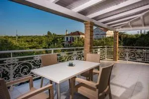 Krystalia's house - Psarou