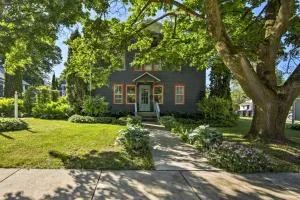 Walk to Dtwn Shops and Eats Sturgeon Bay Retreat - 鱼溪