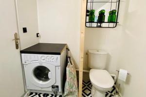 Maisons de vacances La Maison des Plantes, charmante, atypique et cosy pour 4 personnes avec parking et jardin : photos des chambres