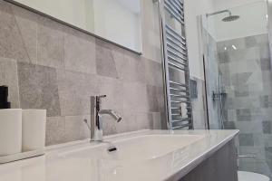 Nox Romana Apartments - Vatican - Threeroom Apt with 2 Bathroom