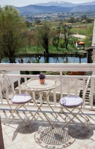 Luxury Apartment Leonarda on the river Vrljika 