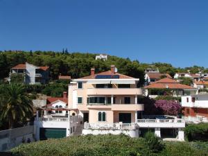 Seaside apartments with a swimming pool Trogir - 7561