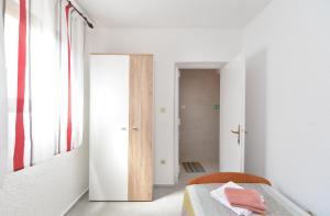 Apartments with parking space Kukci, Porec - 20797