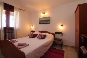 Family friendly house with a swimming pool Liznjan, Medulin - 20798