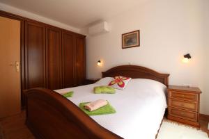 Family friendly house with a swimming pool Liznjan, Medulin - 20798