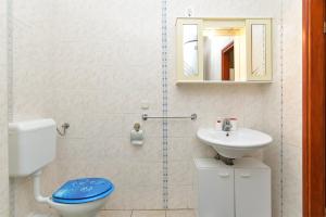 Apartments with parking space Stinjan, Pula - 20816