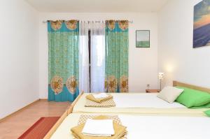 Apartments with parking space Stinjan, Pula - 20816