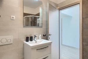 Family-friendly apartments with swimming pool Medulin - 20909