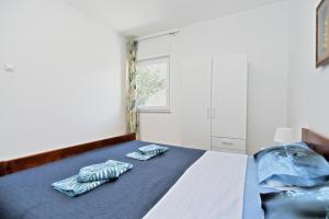 Apartments with parking space Medulin - 21025