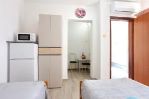 Family-friendly apartments with swimming pool Split - 21026