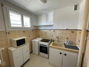 Studio 4 pers. en bord de mer avec balcon, parking et animaux admis à Saint-Cyprien. - FR-1-106-94