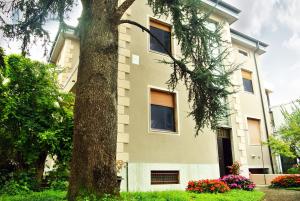 Pension Villa Laila Bed & Breakfast Lodi Itali&euml;