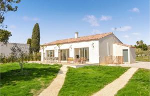 Maisons de vacances Beautiful Home In Serignan With Wifi, Outdoor Swimming Pool And Private Swimming Pool : photos des chambres