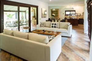 MAïLO pool villa 5BR 10 guests