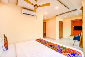 FabHotel Aqua Tulip - Nr Milan Mela