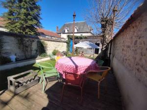 Maisons de vacances Maison de ville avec jardin Chez les Doume : photos des chambres